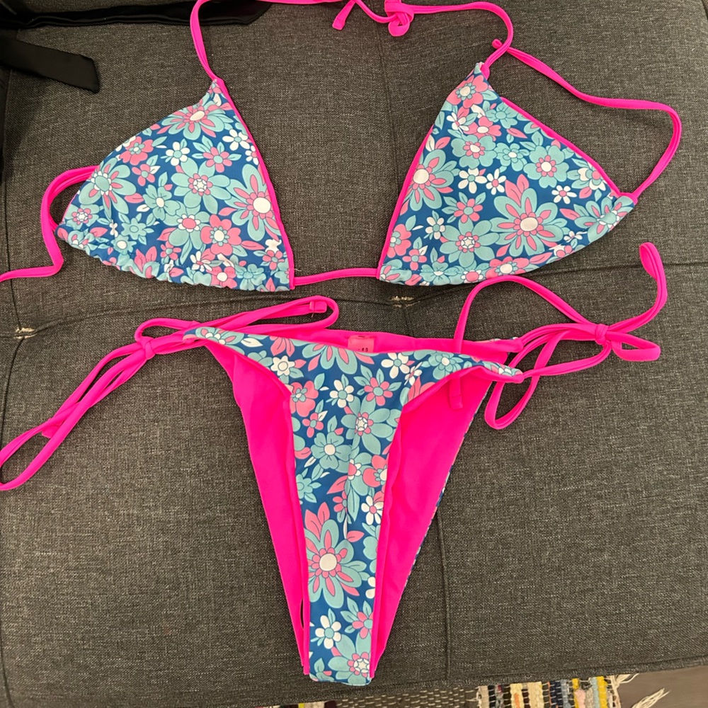 super cute bikini set